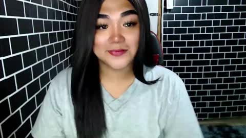 Kitty 3 online show from 18, 12, 2024