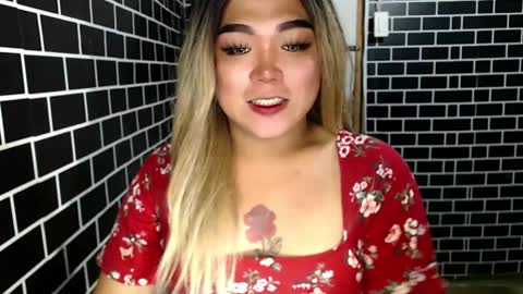 Kitty 3 online show from 28, 12, 2024