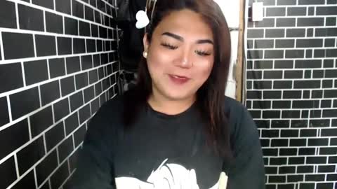 Kitty 3 online show from 13, 2, 2025