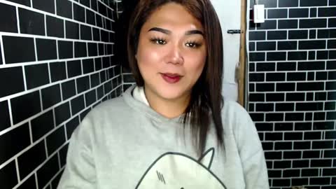 Kitty 3 online show from 28, 2, 2025