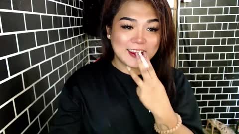 Kitty 3 online show from 3, 3, 2025