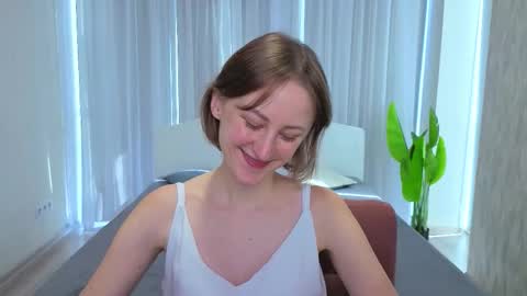 Lily online show from 5, 10, 2025