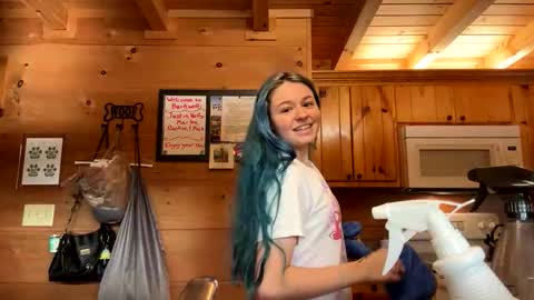 Connie online show from 21, 12, 2025