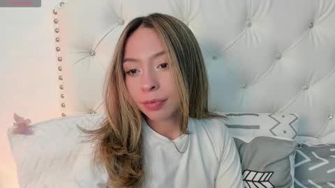 luluuberry online show from 11, 3, 2026