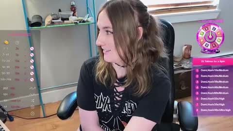 Snapshot of luluv chatting on 6, 3, 2025 Lulu online show from 6, 3, 2025