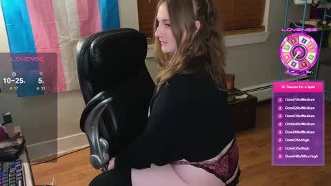 Snapshot of luluv chatting on 3, 10, 2025 Lulu online show from 3, 10, 2025