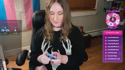 Snapshot of luluv chatting on 12, 10, 2025 Lulu online show from 12, 10, 2025