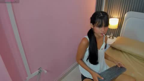 Snapshot of luly_dreams chatting on 11, 10, 2025 luly_dreams online show from 11, 10, 2025