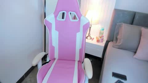 Lucy online show from 25, 11, 2025