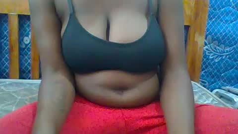 luminous_lust254 online show from 11, 7, 2026