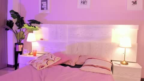 lummii_ online show from 20, 4, 2026