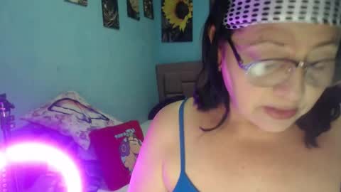 luna1414_love1 online show from 6, 3, 2026