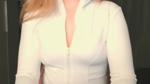 luna1vibe online show from 3, 4, 2026