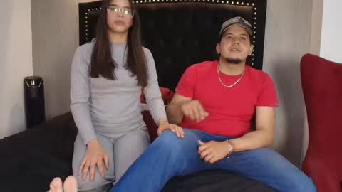 Luna And Titan  online show from 29, 10, 2025