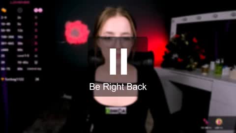 luna_berryy online show from 20, 2, 2025