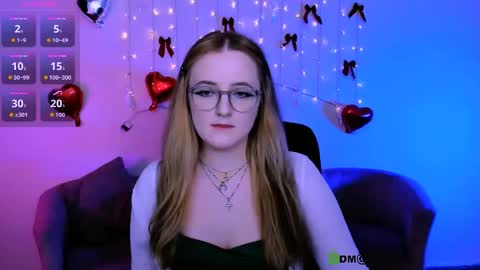 luna_berryy online show from 20, 3, 2026