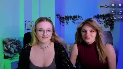luna_berryy online show from 17, 6, 2026