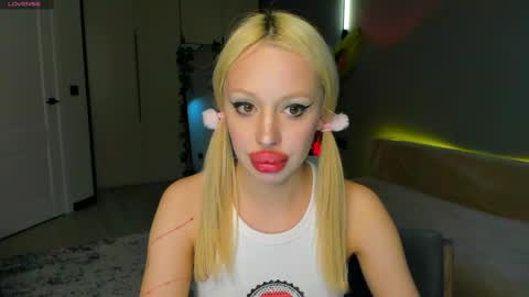 luna_beverly online show from 10, 4, 2026