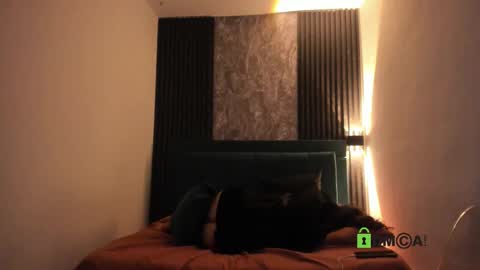 Luna Milf online show from 29, 11, 2025