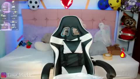 Luna online show from 30, 6, 2026