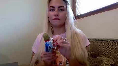 Snapshot of luna_blazer chatting on 24, 10, 2025 luna_blazer online show from 24, 10, 2025