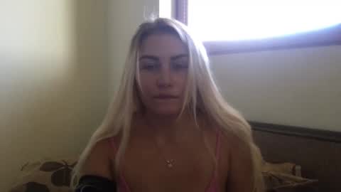 Snapshot of luna_blazer chatting on 31, 10, 2025 luna_blazer online show from 31, 10, 2025