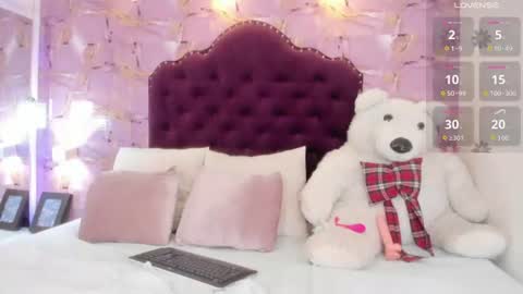 Luna Bloom online show from 23, 6, 2026