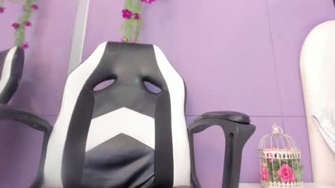 luna_bradley_ online show from 24, 2, 2026