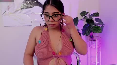 luna_cute14 online show from 28, 4, 2026