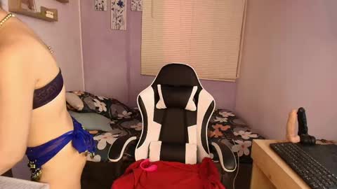 luna_desiree online show from 22, 4, 2026