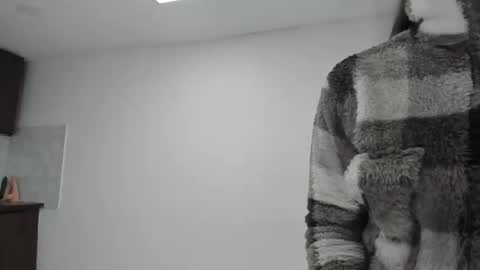 Snapshot of luna_dumont chatting on 5, 6, 2026 luna online show from 5, 6, 2026