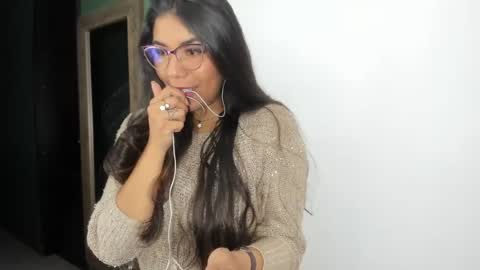 luna  online show from 16, 7, 2026