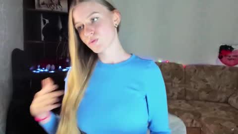 luna_evan online show from 9, 12, 2024