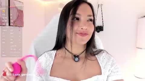 Snapshot of luna_garcia8 chatting on 9, 6, 2026 online show from 9, 6, 2026
