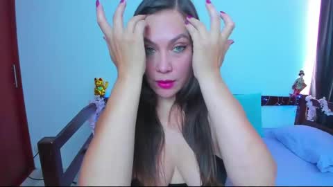 Luna Gomez online show from 22, 4, 2026