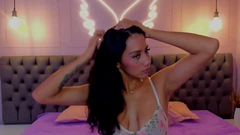 luna_hot_ass online show from 12, 3, 2026