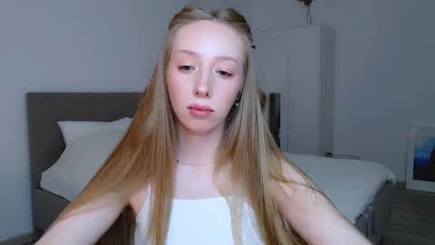 Luna online show from 12, 1, 2025