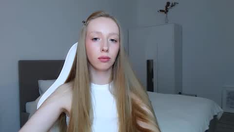 Luna online show from 22, 9, 2025