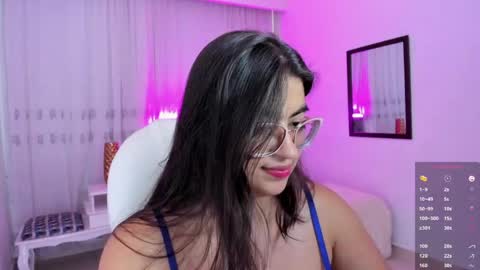 Luna online show from 5, 6, 2026