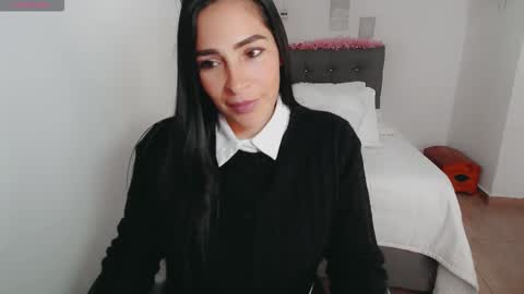 Snapshot of luna_lgomez chatting on 5, 1, 2026 luna online show from 5, 1, 2026