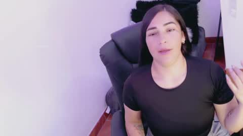 Snapshot of luna_lgomez chatting on 18, 4, 2026 luna online show from 18, 4, 2026