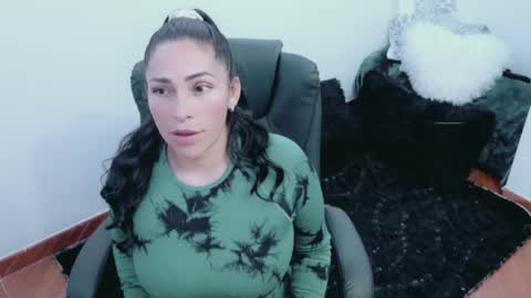 Snapshot of luna_lgomez chatting on 22, 4, 2026 luna online show from 22, 4, 2026