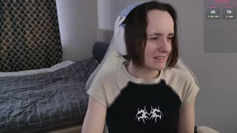 luna_loveeee online show from 7, 6, 2026