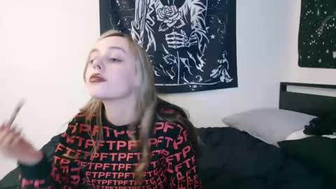 Luna online show from 14, 10, 2025