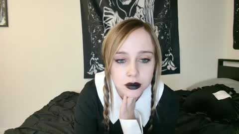 Luna online show from 30, 10, 2025