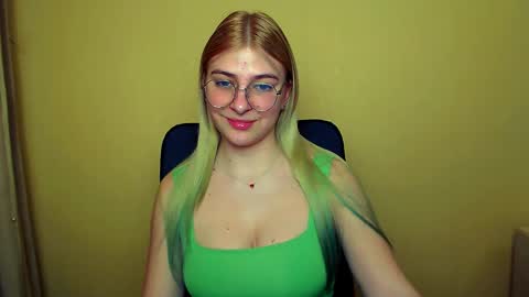 Luna online show from 23, 1, 2025