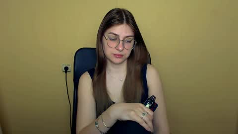 Luna online show from 23, 4, 2026