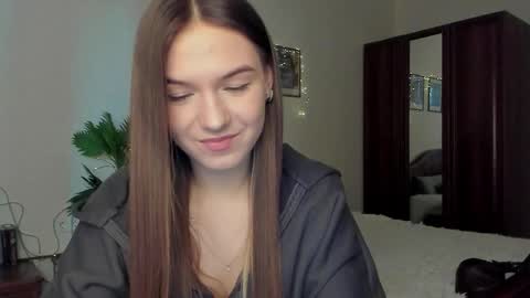 Luna online show from 3, 3, 2026