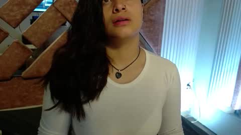  luna miller  online show from 5, 3, 2026