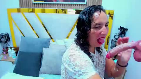 Snapshot of luna_naughty1 chatting on 28, 7, 2026 luna_naughty1 online show from 28, 7, 2026